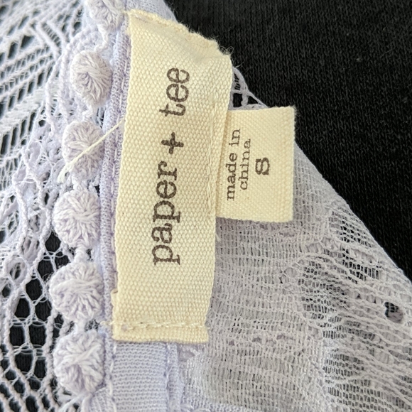 PRICE DROP Lace top - Picture 4 of 4